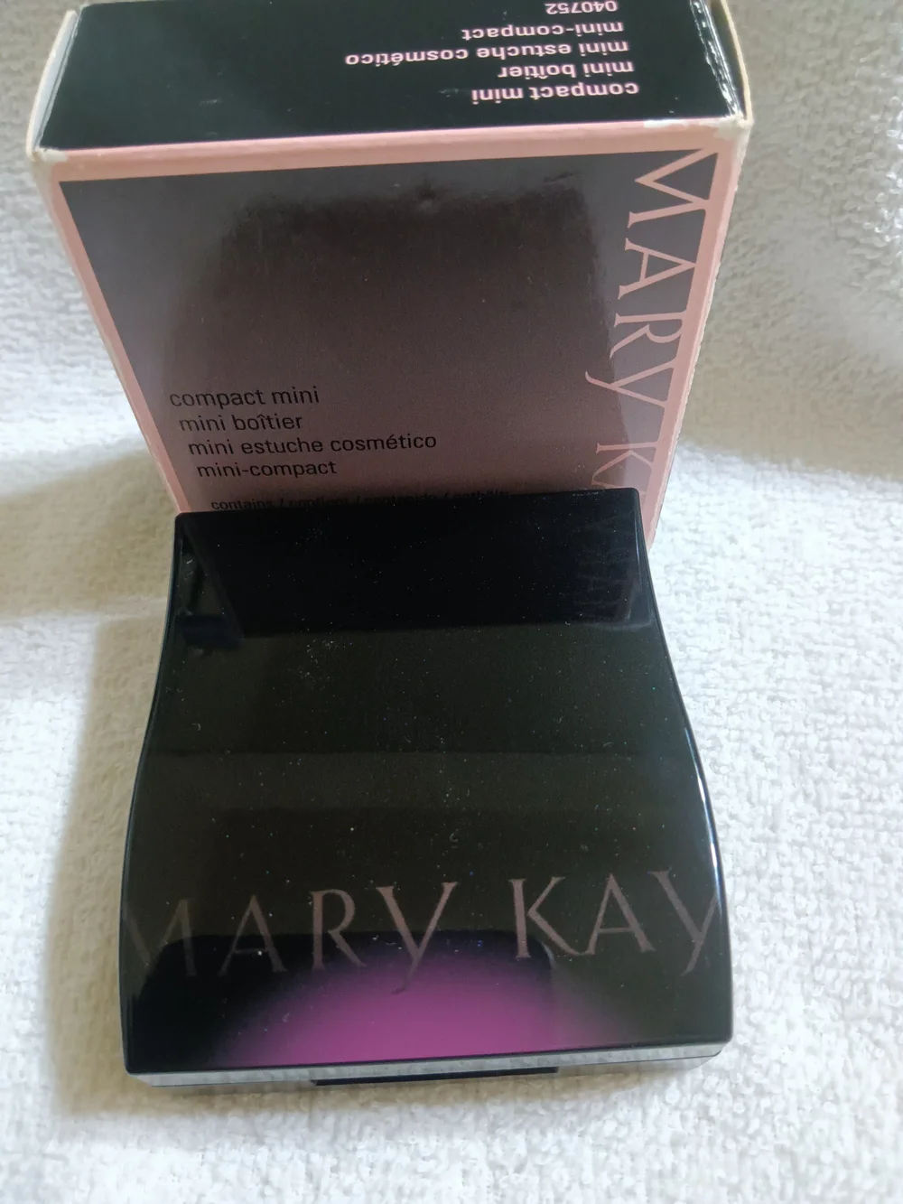 Mary Kay  Petite Palette Pink Blush with Green, Brown & Champagne Eyeshadows